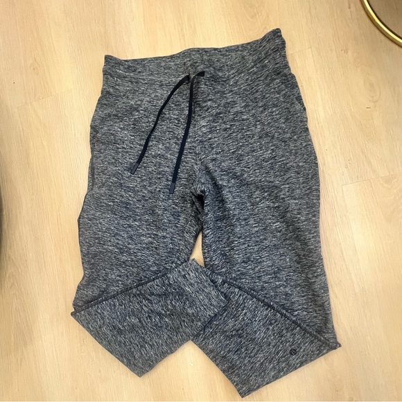 Women's lululemon Heathered Blue Jogger Pants - Picture 2 of 5